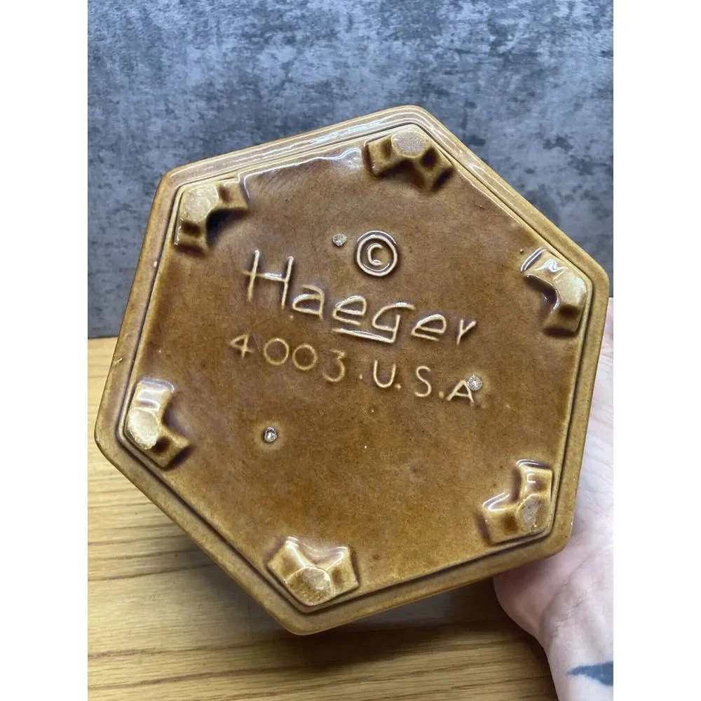 Vintage‎ Haeger Pottery Brown Hexagon Planter 9